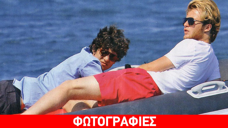 Στην Αντίπαρο και οι κούκλοι γιοι του Τομ Χανκς