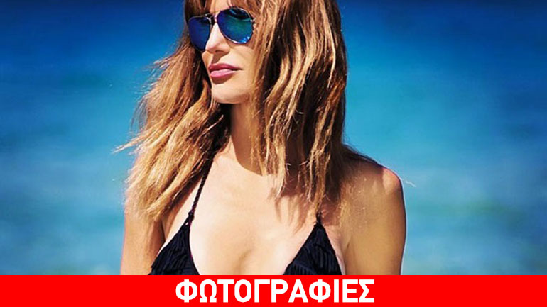 Βίκυ Χατζηβασιλείου:To αποκαλυπτικό μαύρο μαγιό που δεν αποχωρίζεται φέτος το καλοκαίρι