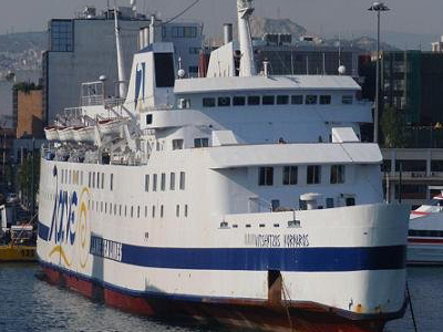 Δεν έφυγε το «Β. Κορνάρος»