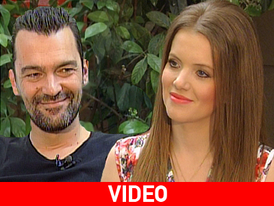 «Ήμουν φίλος με τους γονείς μου». Ο Κωνσταντίνος Καζάκος στην Κιμ Κίλιαν