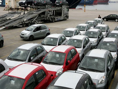 Κατακόρυφη πτώση στην αγορά αυτοκινήτου