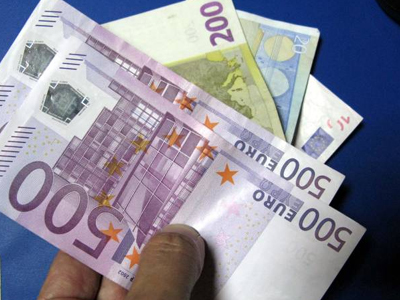 Στα χαρακώματα ΣΕΒ και ΒΕΑ