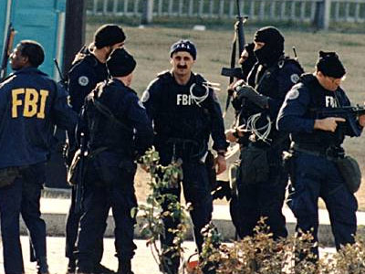 Απειλούν τα ελληνικά προξενεία στις ΗΠΑ