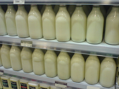 «Πιάστηκαν στα πράσα» με εισαγόμενο γάλα