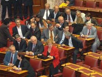 Αποχώρησε το ΚΚΕ από τη συζήτηση για τα νέα μέτρα