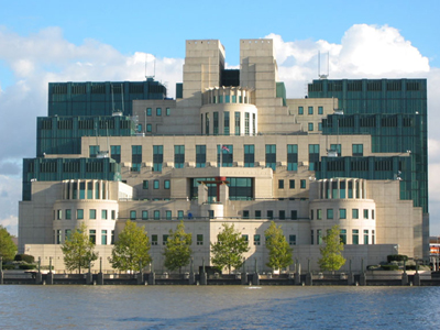 Πακέτο-βόμβα στο αρχηγείο της MI6