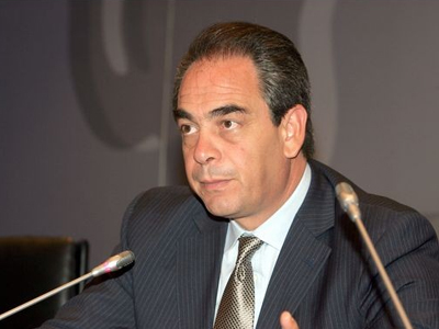 Πολιτική συνεργασία ζητά το ΕΒΕΑ