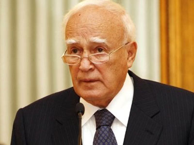 Πρόσκληση σε Παπούλια να μεταβεί στα Σκόπια