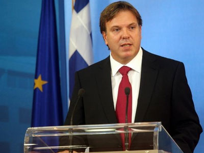 Καταδικάζει η κυβέρνηση τους βανδαλισμούς σε μουσουλμανικό νεκροταφείο