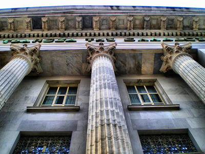 Έπεσε το ταμειακό έλλειμμα στο επτάμηνο