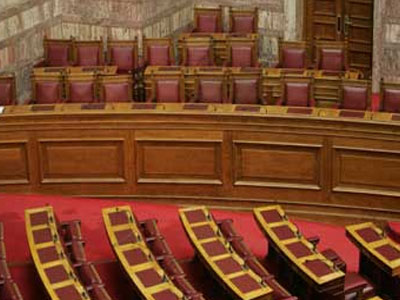 “Χύμα” στη Βουλή η ΚΟ της ΝΔ