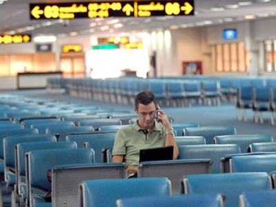 Μεγάλη μείωση των τουριστικών αφίξεων