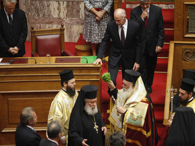 Άνοιξε με αγιασμό η νέα κοινοβουλευτική περίοδος