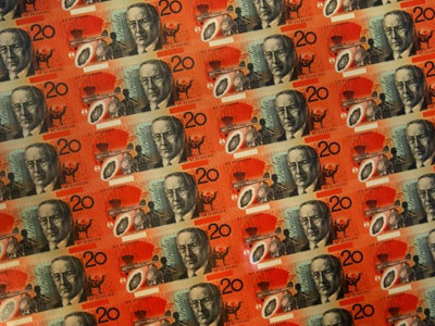 Αυστραλία: «Αναβάλλεται» η αύξηση των επιτοκίων