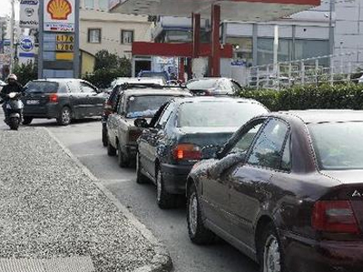 Μικρή βελτίωση στην αγορά καυσίμων