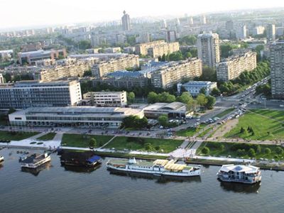 Την Ελλάδα επιλέγουν οι Σέρβοι για τις διακοπές