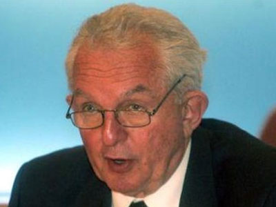 Προανήγγειλε την αποχώρησή του ο Βουρλούμης