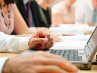 Παγώνουν και οι προαγωγές στο Δημόσιο