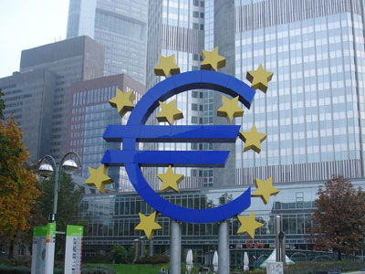 Παράταση ενός έτους για τη μείωση του ελλείμματος