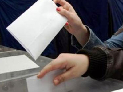 «Ψαρεύουν» αντιδράσεις για τον εκλογικό νόμο