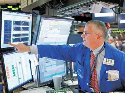 «Παίζουν» με τα ελληνικά ομόλογα οι αγορές