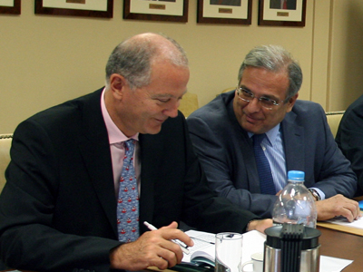 Πιέσεις για μείωση των επιτοκίων