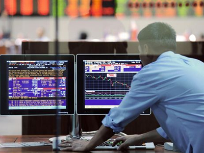 Υποχωρούν οι ευρωαγορές