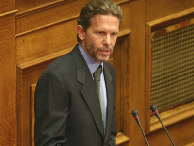 Γερουλάνος: Βίζες 6, 12 μηνών και 5 ετών σε Ρώσους πολίτες