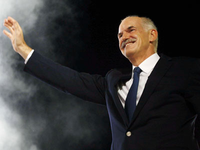 Παπανδρέου: Επανεκκίνηση της οικονομίας