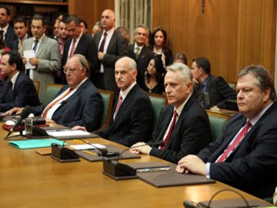 Λαϊκή δυσαρέσκεια καταγράφουν οι δημοσκοπήσεις