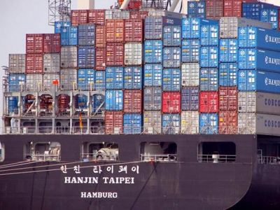 Η μικρή ζήτηση ρίχνει τις εισαγωγές