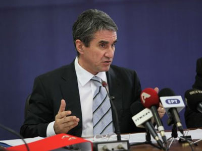 Κόκκινη γραμμή από Λοβέρδο