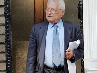 Οργή Μολυβιάτη κατά Καρατζαφέρη