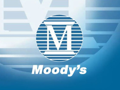 Με υποβάθμιση απειλεί την Ουγγαρία η Moody’s