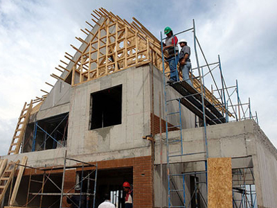 Διευρύνεται η πτώση στην οικοδομή