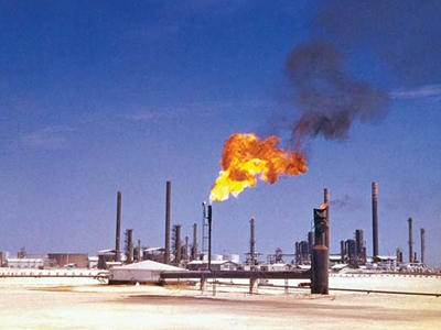 Κάτω από τα 76 δολάρια το πετρέλαιο