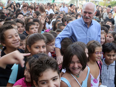 Παπανδρέου: Χρωστάμε στους μαθητές