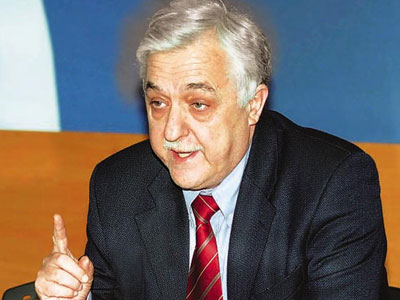 Εκτός μάχης ο Αλέκος Παπαδόπουλος