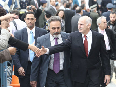 Τον καθηγητή Κριαρά επισκέφθηκε ο πρωθυπουργός