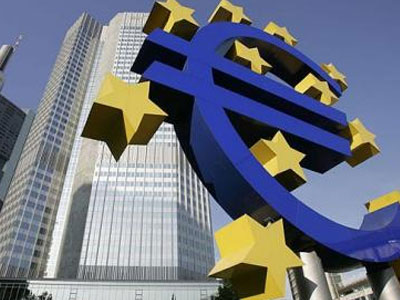 Η απειλή του αποπληθωρισμού τρομάζει την Ευρώπη