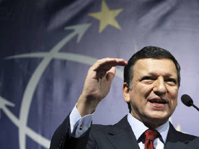 Έκκληση Μπαρόζο για βοήθεια προς την Ελλάδα