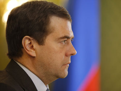 Μεντβέντεφ: Όχι σε επιβολή λύσης