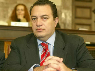 «Δεν ασχολούμαστε με αστειότητες»