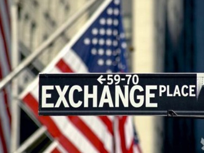 Με το βλέμμα στις αγορές