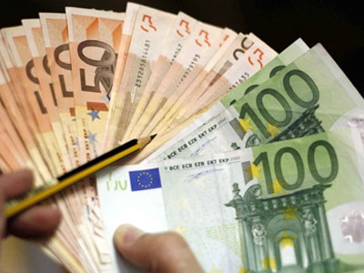 Επιβράδυνση της πιστωτικής επέκτασης