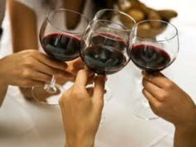 Οίνος ευφραίνει καρδία…