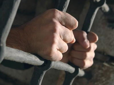 Κρατούμενοι οι βιαστές της 16χρονης