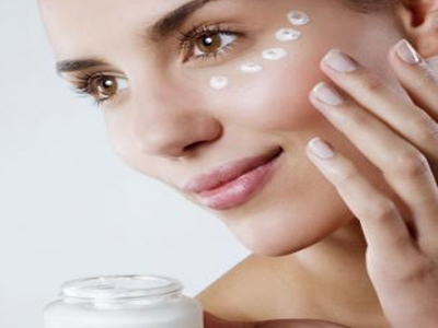 Χρησιμοποιήστε σωστά την κρέμα ματιών σας