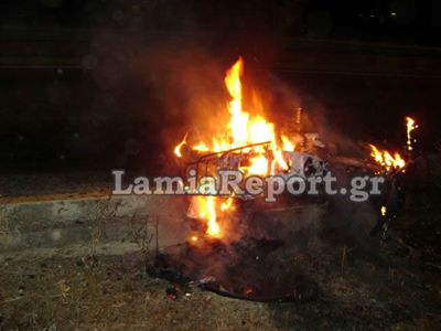 Λαμία: Λαμπάδιασε μηχανάκι εν κινήσει