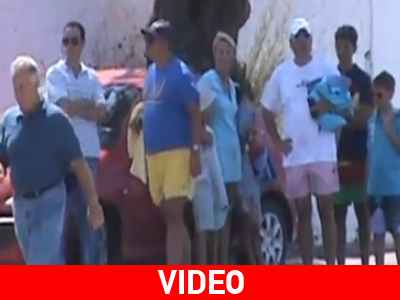 Καρέ – καρέ οι διακοπές του ζεύγους Καραμανλή στη Μύκονο Καρέ – καρέ οι διακοπές του ζεύγους Καραμανλή στη Μύκονο